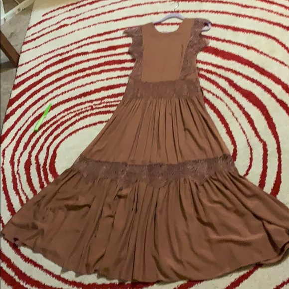 H&M Dresses & Skirts - H&M long lace brown dress size 12